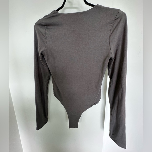 Re Ona Scoop Thong Body Suit in Charcoal in Small - Picture 7 of 11